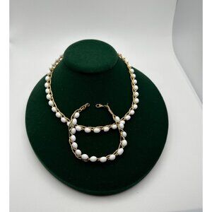 Vintage Monet White Milkart Glass Bead Choker Necklace & Bracelet Set Wrist7-7.5